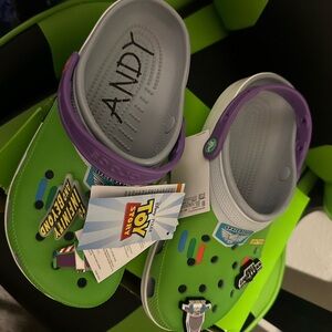 Crocs X Toy Story Limited Edition BUZZ LIGHTYEAR CLASSIC CLOG MENS 8 Woman 10